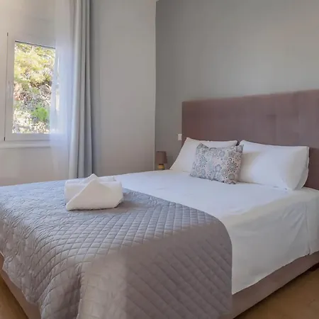 Stelianas House Floor With Private Jacuzzi 아파트 리가리아