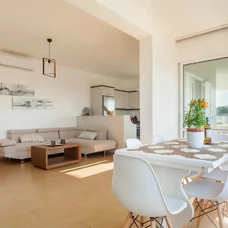 아파트 Stelianas House Floor With Private Jacuzzi