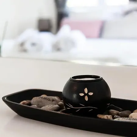 Stelianas House Floor With Private Jacuzzi 아파트 *