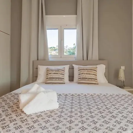 Stelianas House Floor With Private Jacuzzi 아파트 리가리아